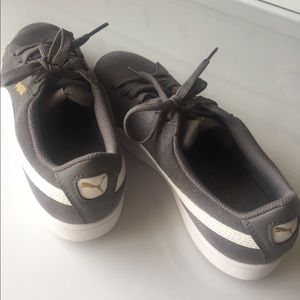 grey suede pumas